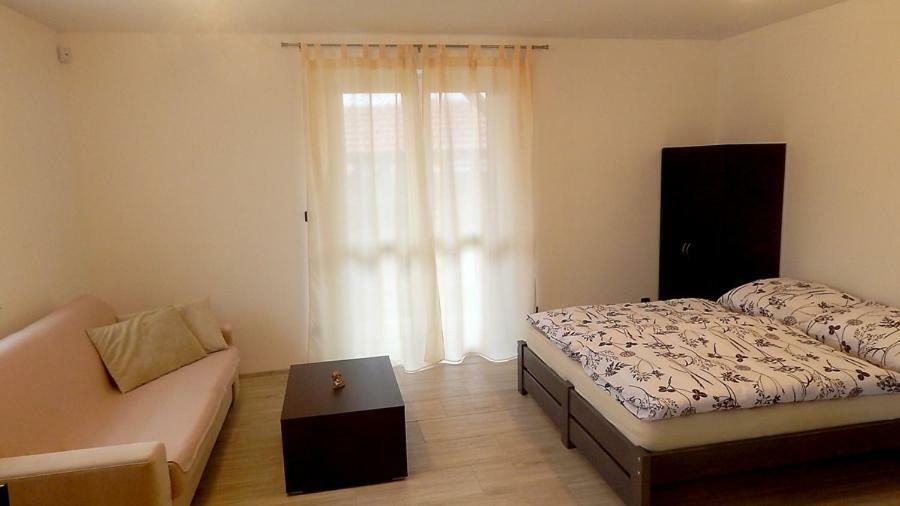 Apartmany Andrea Břeclav Εξωτερικό φωτογραφία